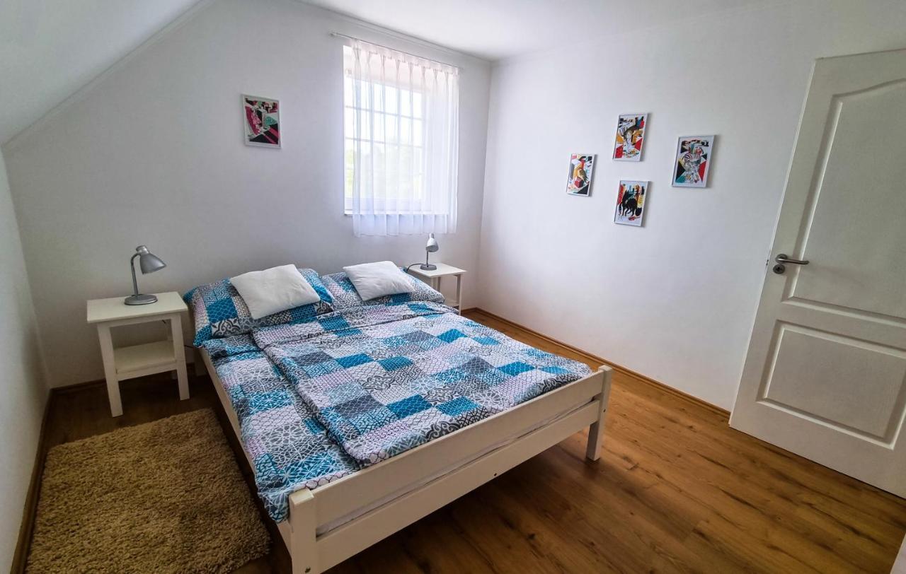 White Apartment Keszthely Esterno foto